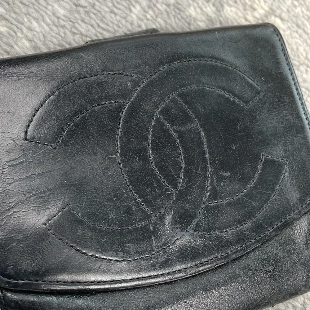 Chanel Caviar Skin Black Leather CC Bifold Compact Wallet Luxury Designer
